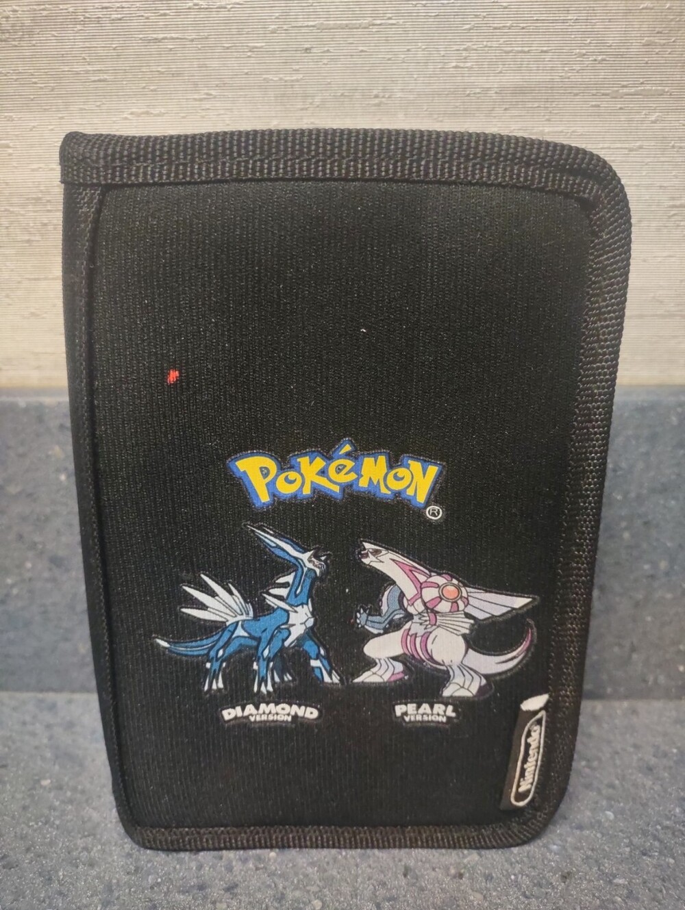 Pokemon Nintendo Ds Travel Case 2007 Diamond And Pearl Version (Flaw-Paint Dot)